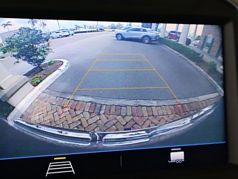 Used 2021 GMC Sierra 1500 Elevation image 27