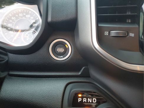 Certified 2026 RAM 1500 Express AWD/4WD image 21