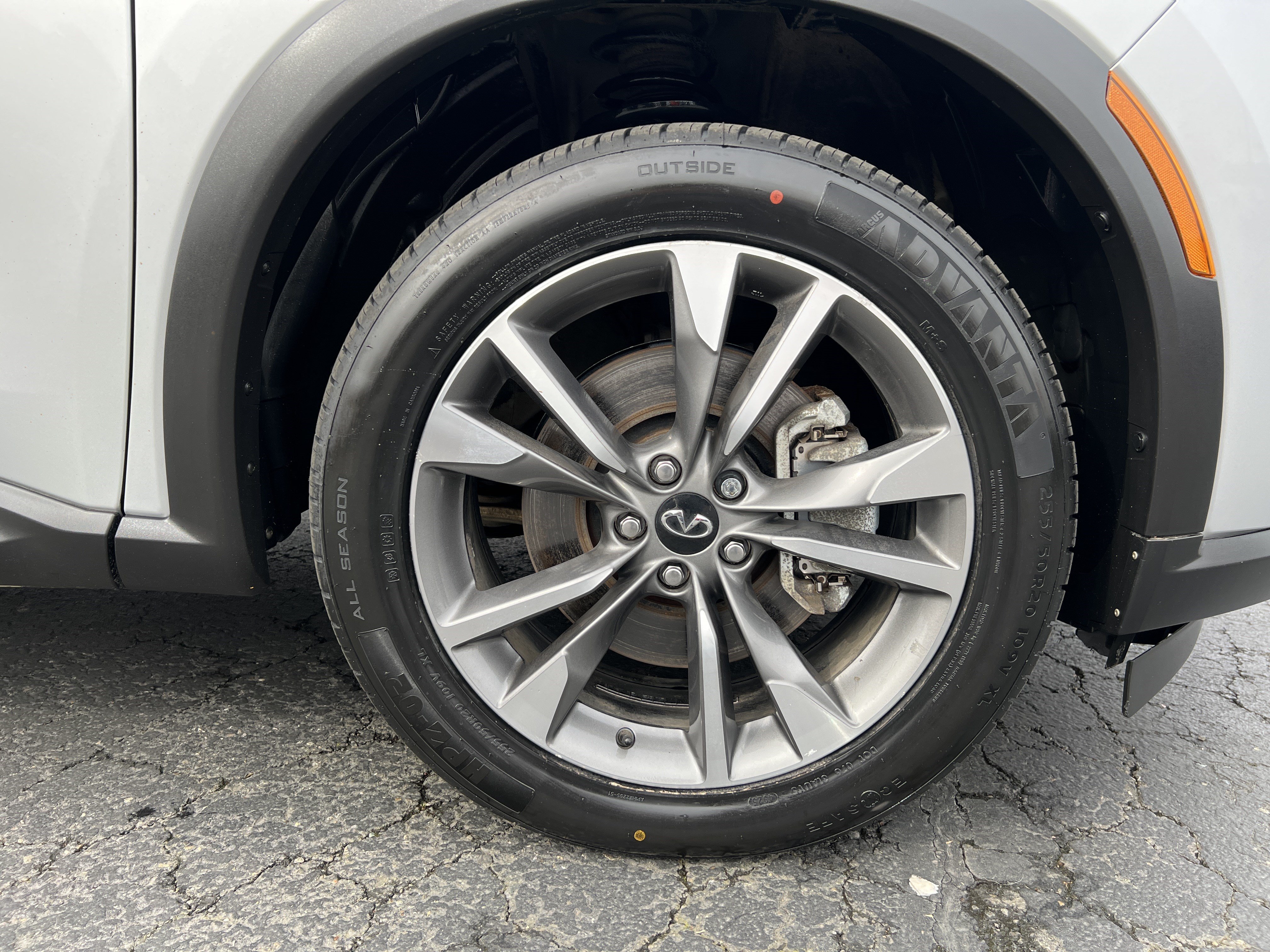 Used 2023 INFINITI QX60 Luxe AWD/4WD image 10