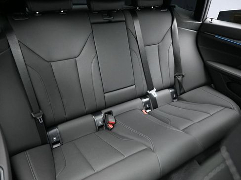 Used 2025 BMW i4 xDrive40i w/ M Sport Package image 33