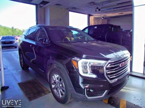 Used 2024 GMC Terrain SLT AWD/4WD image 4