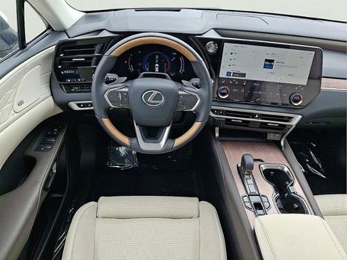 Certified 2024 Lexus RX 350 AWD w/ Convenience Package image 10