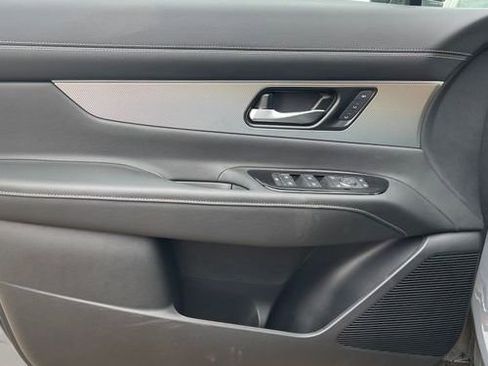 New 2025 Nissan Murano SL image 14