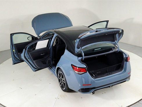 New 2025 Nissan Sentra SR w/ SR Premium Package image 46