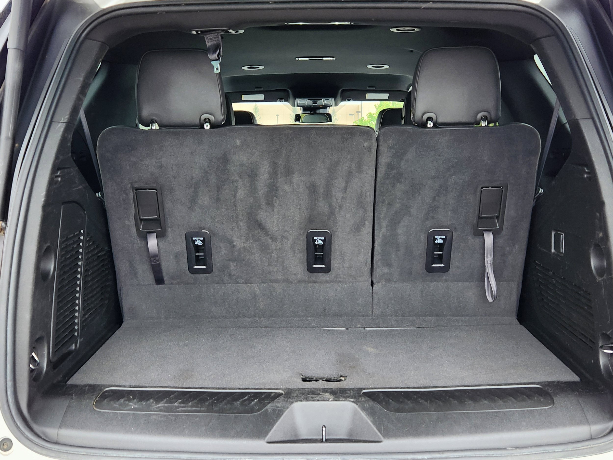 Used 2024 GMC Yukon SLT AWD/4WD image 12