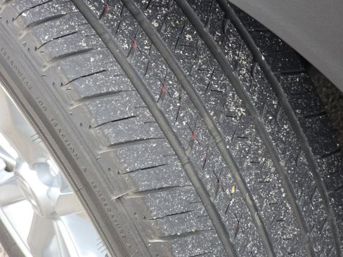 Used 2024 Honda CR-V EX image 4