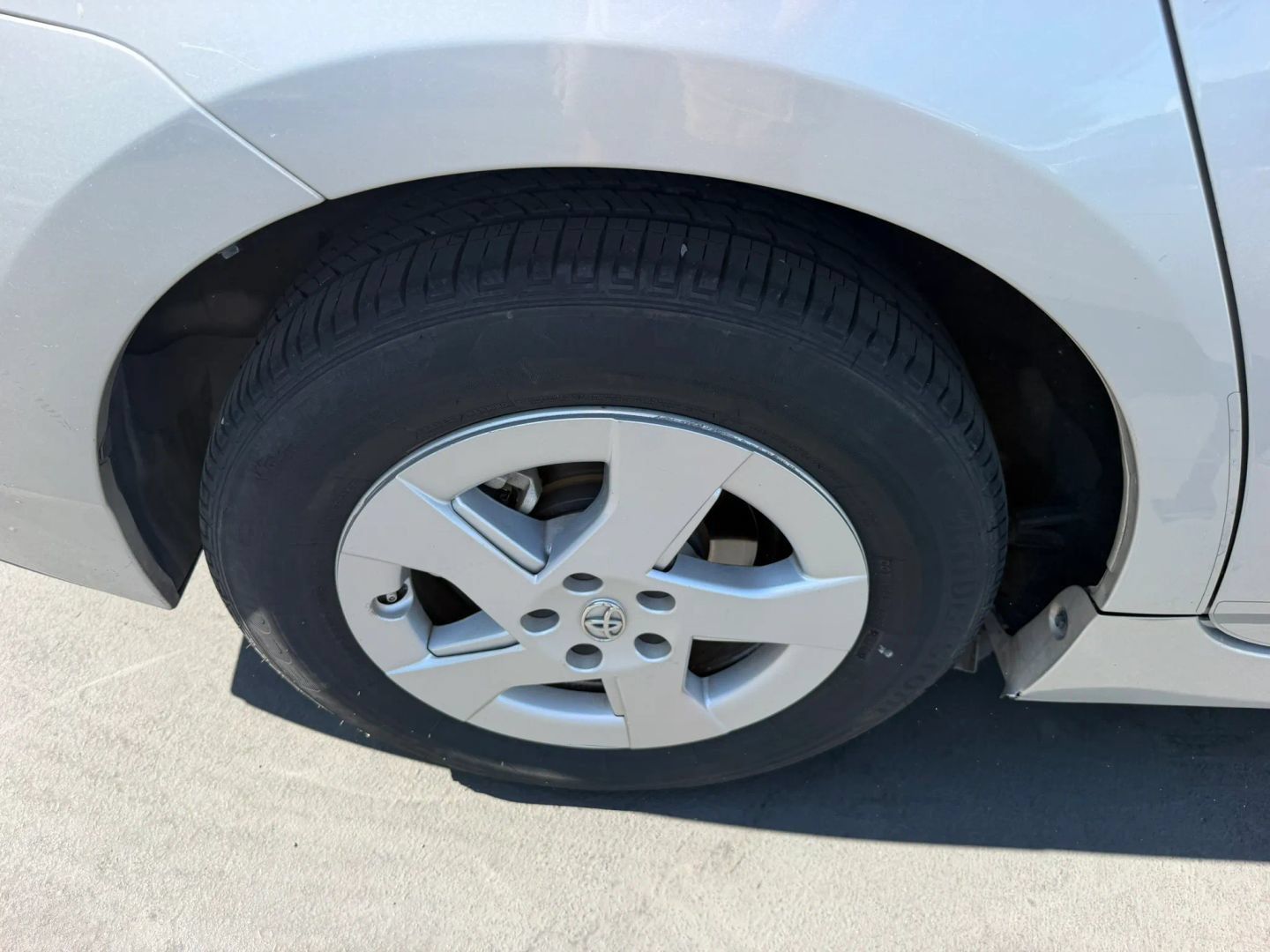 Used 2010 Toyota Prius Two FWD image 29