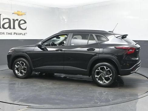 Used 2024 Chevrolet Trax LT w/ Driver Confidence Package FWD image 53