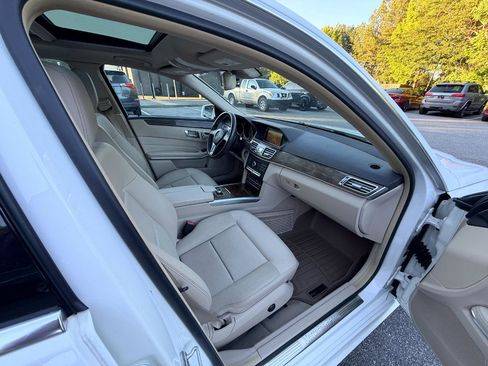 Used 2016 Mercedes-Benz E 350 Sedan image 14