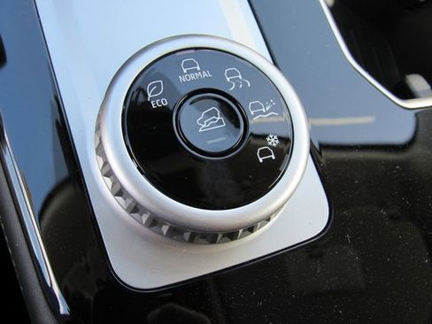 New 2026 Mitsubishi Outlander ES FWD image 26