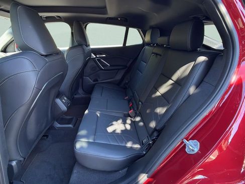 Used 2025 BMW X2 xDrive28i w/ Premium Package image 17