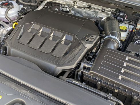 Used 2025 Audi Q3 2.0T Premium w/ Convenience Package image 24