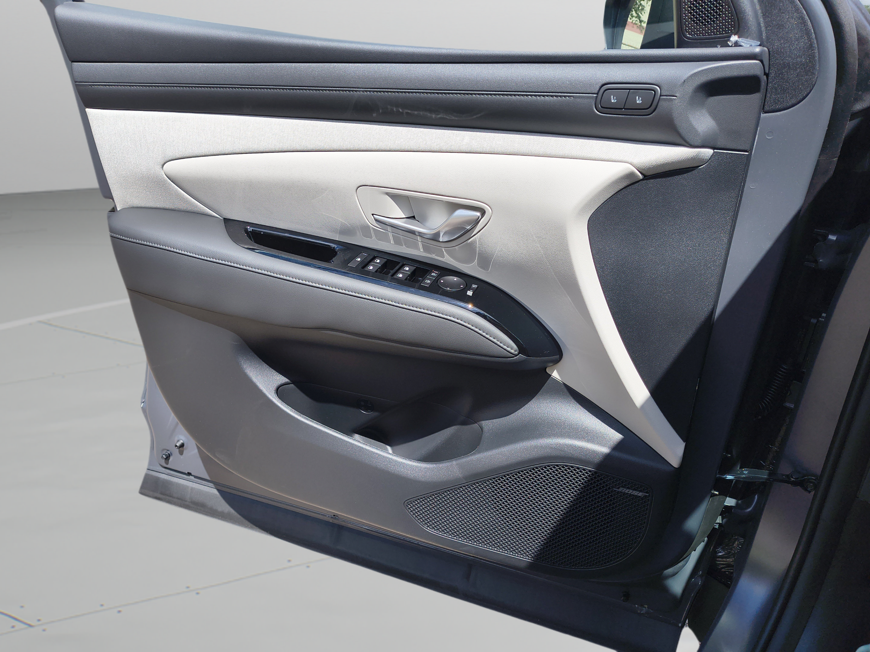 New 2026 Hyundai Tucson Limited FWD image 21