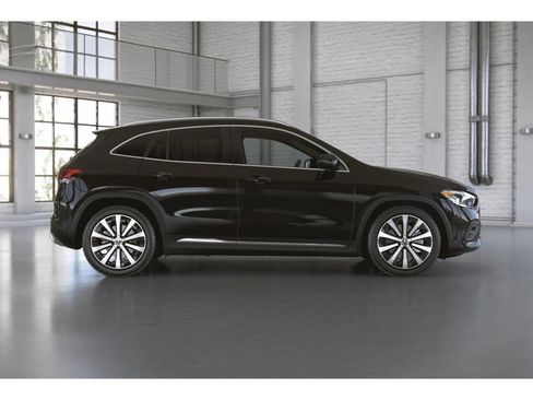Used 2022 Mercedes-Benz GLA 250 4MATIC image 17
