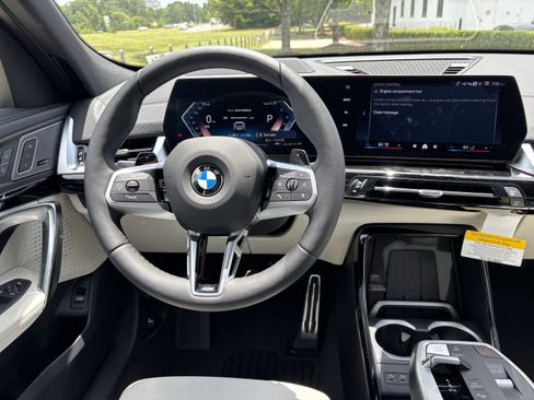 New 2026 BMW X2 xDrive28i w/ Technology Package AWD/4WD image 19