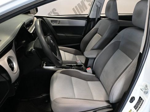 Used 2017 Toyota Corolla LE FWD image 15