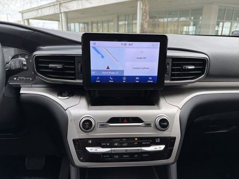 Used 2021 Ford Explorer XLT w/ Equipment Group 202A image 30