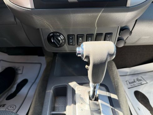 Used 2016 Nissan Frontier SL AWD/4WD image 17