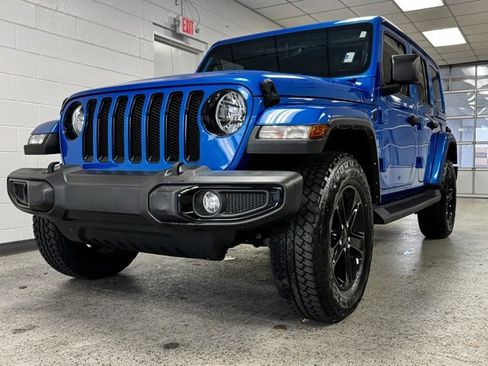 Used 2022 Jeep Wrangler Unlimited Sahara image 21
