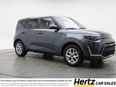 Used 2025 Kia Soul LX w/ LX Technology Package