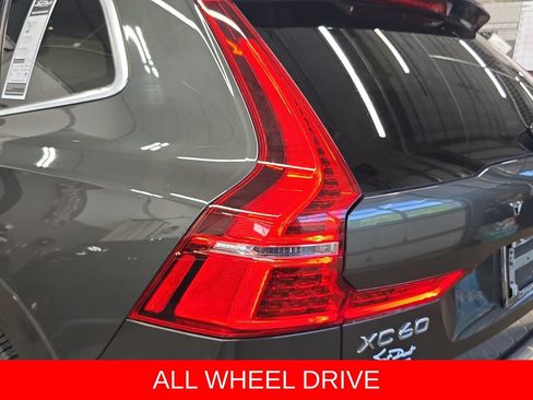 Used 2018 Volvo XC60 T8 Inscription w/ Advanced Package AWD/4WD image 33