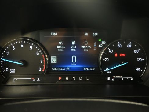 Used 2023 Ford Explorer XLT w/ Equipment Group 202A AWD/4WD image 14