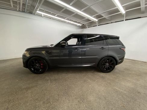 Used 2022 Land Rover Range Rover Sport HST image 3