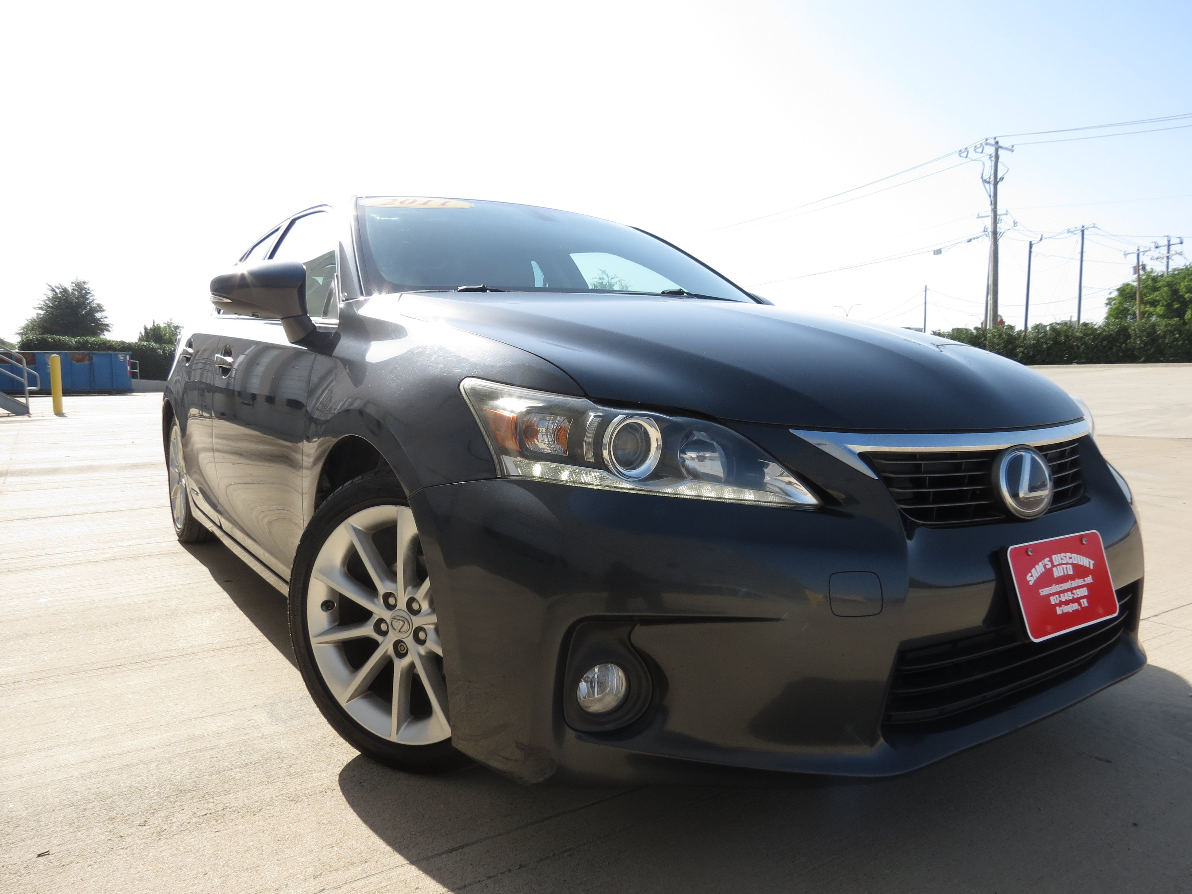 Used 2011 Lexus CT 200h Premium w/ Premium Audio Pkg FWD image 2