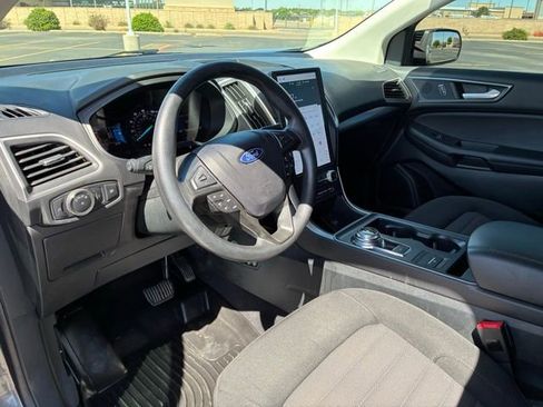 Used 2022 Ford Edge SE w/ Black Appearance Package AWD/4WD image 10