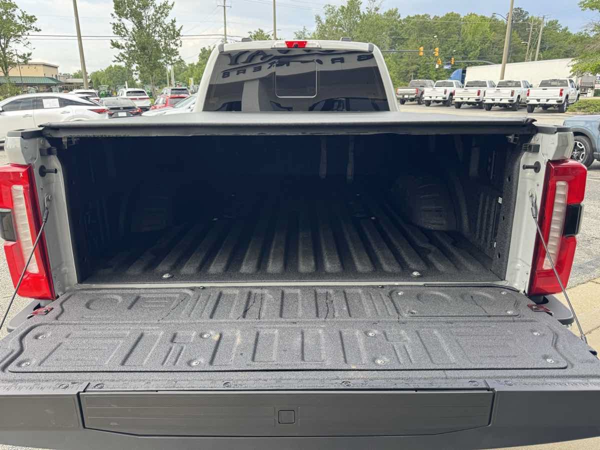Used 2026 Ford F450 Lariat w/ Lariat Ultimate Package AWD/4WD image 28