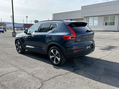 New 2026 Volvo XC40 B4 Plus w/ Protection Package Premier image 5