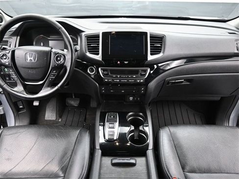 Used 2018 Honda Pilot Elite image 16