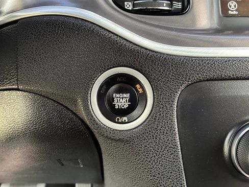 Used 2020 Dodge Charger SXT w/ Blacktop Package image 25