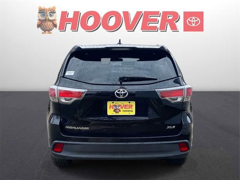 Used 2015 Toyota Highlander XLE image 3