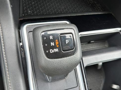 Used 2024 Nissan Pathfinder SV AWD/4WD image 24