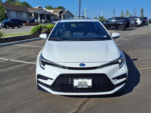 Certified 2025 Toyota Corolla SE w/ SE Premium Package AWD/4WD image 29