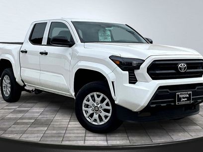 New 2025 Toyota Tacoma SR