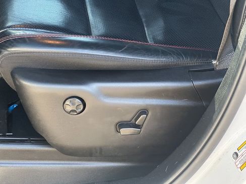 Used 2023 Dodge Durango GT image 18