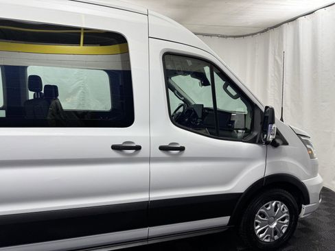 Used 2023 Ford Transit 350 XLT image 7