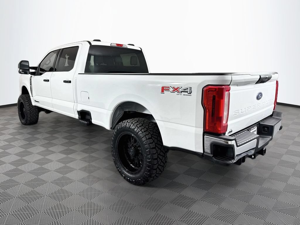 Used 2025 Ford F350 XLT w/ FX4 Off-Road Package AWD/4WD image 5