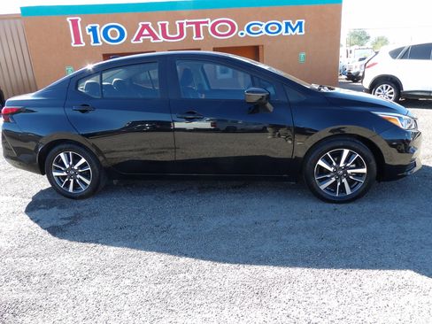 Used 2021 Nissan Versa SV image 7