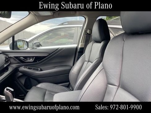 Used 2023 Subaru Outback Touring AWD/4WD image 6