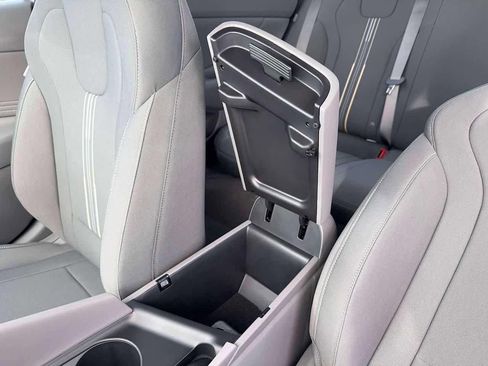 New 2026 Hyundai Elantra Sport image 25