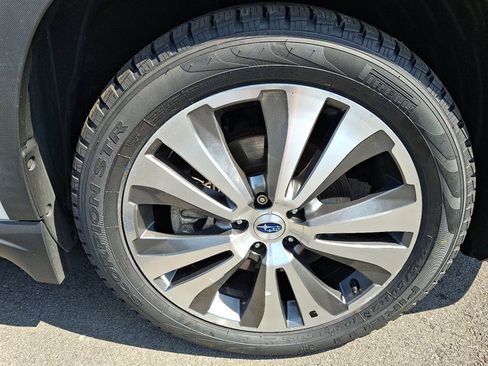 Used 2020 Subaru Ascent Limited w/ Technology Package AWD/4WD image 9