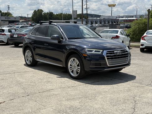 Used 2019 Audi Q5 2.0T Premium Plus w/ Premium Plus Package AWD/4WD image 1