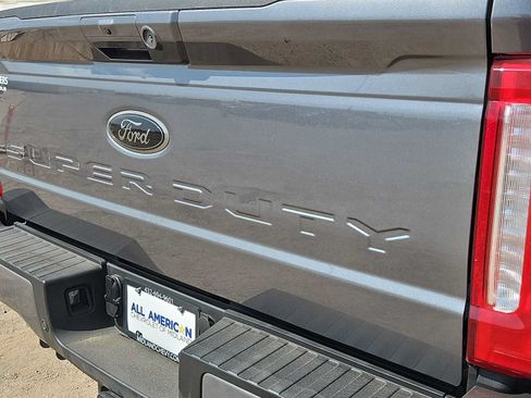 Used 2025 Ford F250 XLT w/ Black Appearance Package AWD/4WD image 23