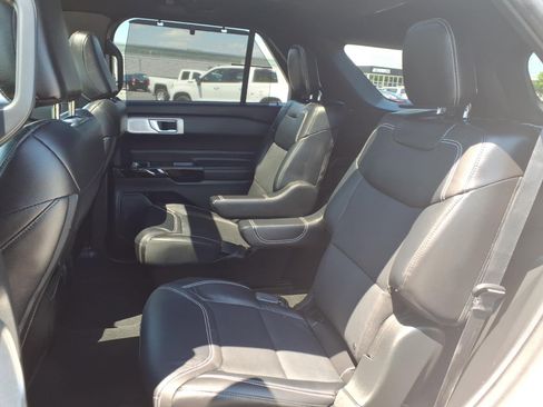Used 2023 Ford Explorer ST w/ Equipment Group 401A AWD/4WD image 13