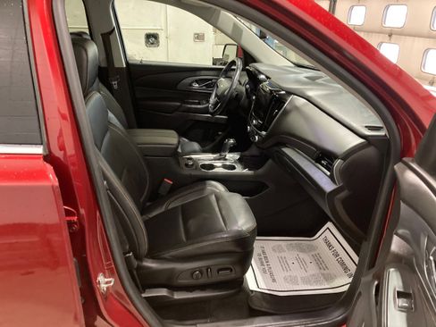 Used 2018 Chevrolet Traverse Premier image 4