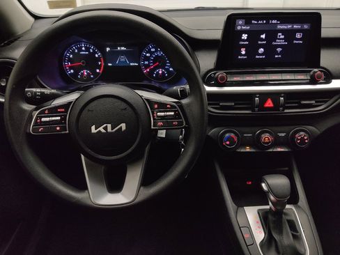Used 2024 Kia Forte LXS w/ LXS Technology Package FWD image 22