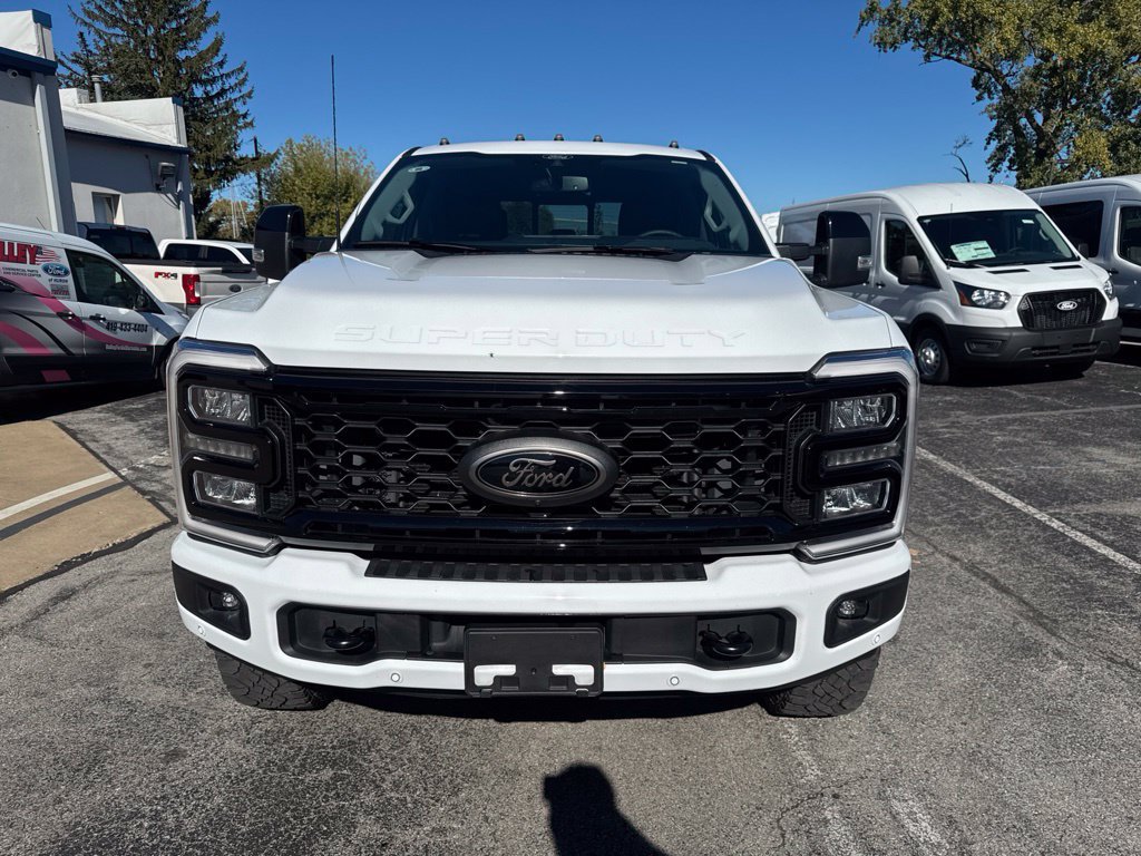 Certified 2025 Ford F250 4x4 Crew Cab Super Duty image 9